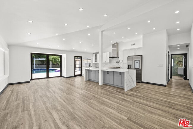 Building Photo - 4825 San Feliciano Dr