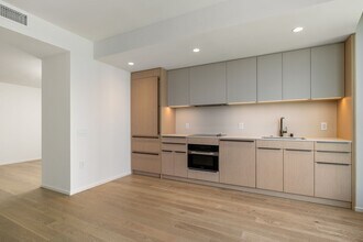 Building Photo - 333 Ward Ave