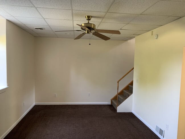 Building Photo - 428 Wygant Rd