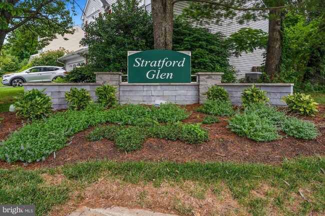 Building Photo - 14700 Stratford Dr