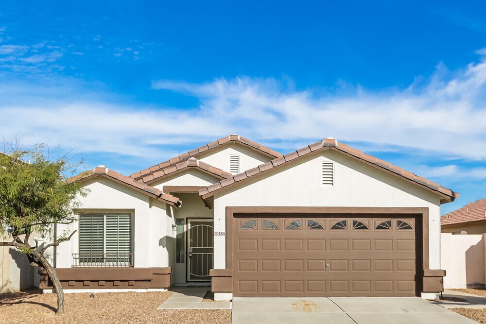 Primary Photo - 4336 W Maldonado Rd