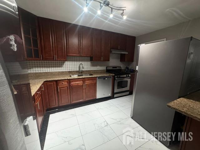 Building Photo - 81 Woodmere Dr