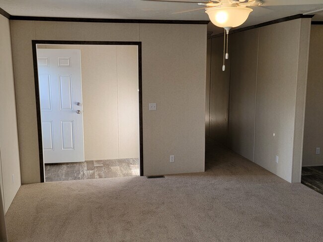 Building Photo - 222 McAuliffe Dr