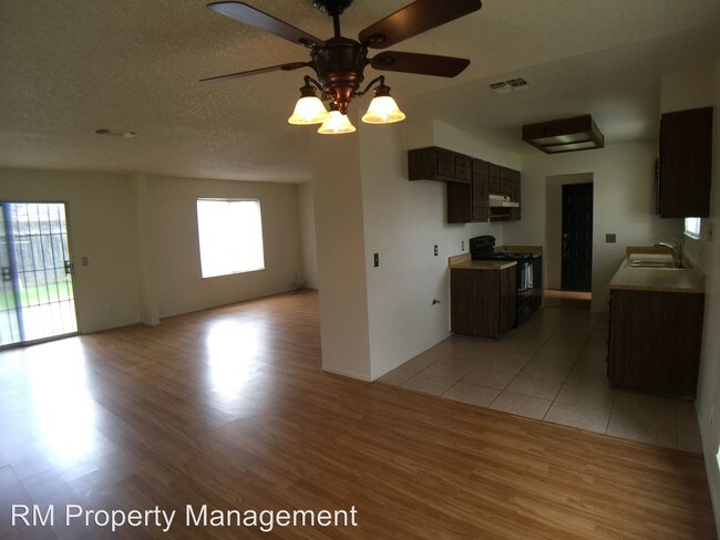 Building Photo - 7630 Tierra Lawn Ct
