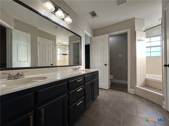 Foto del edificio - 4104 Shagbark Dr