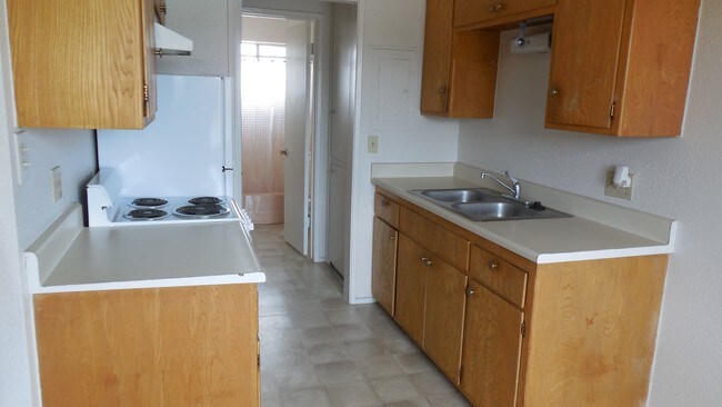 Gary Apartments Yucca Valley Ca Building Photo Gary Apartments