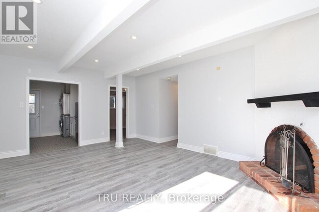 Building Photo - 86 Elvaston Ave