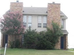 Primary Photo - 828 Red Bud Dr
