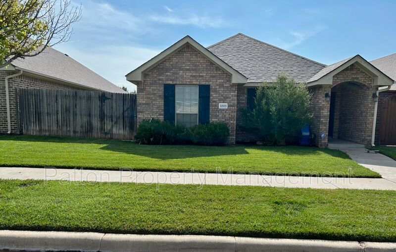 Foto principal - 6809 Nick St