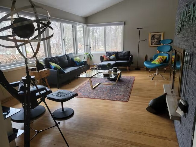 Foto del edificio - 11810 Schemer Ln