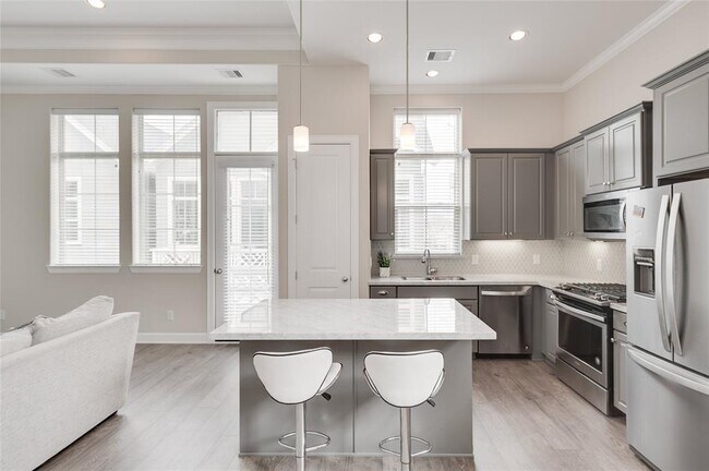 Foto del edificio - 2103 Naomi St