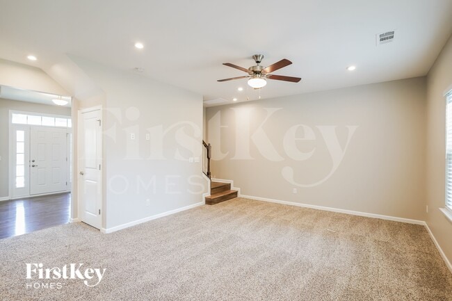 Building Photo - 3793 Pin Hook Rd