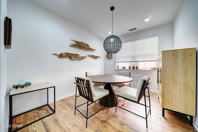 Foto del edificio - 8980 Coral Reef Wy