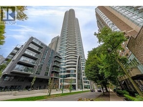 Building Photo - 1033 Nelson St.