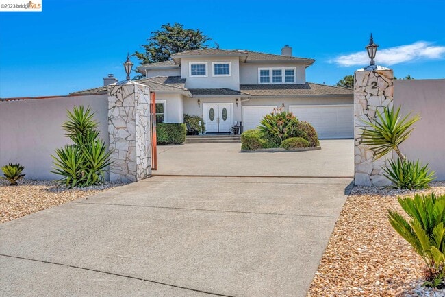 Building Photo - 2 N Rancho Ct