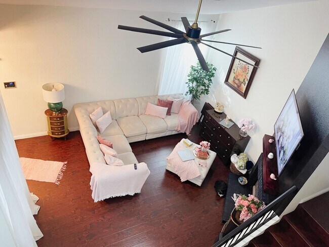 Foto del edificio - 3629 N Veneer Ln