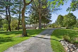 Building Photo - 106 Old Stone Hill Rd