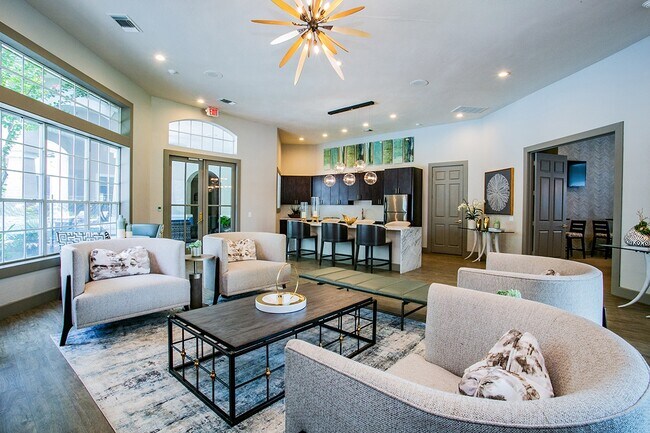 Elegante casa club para residentes - Chandler Park Apartment Homes