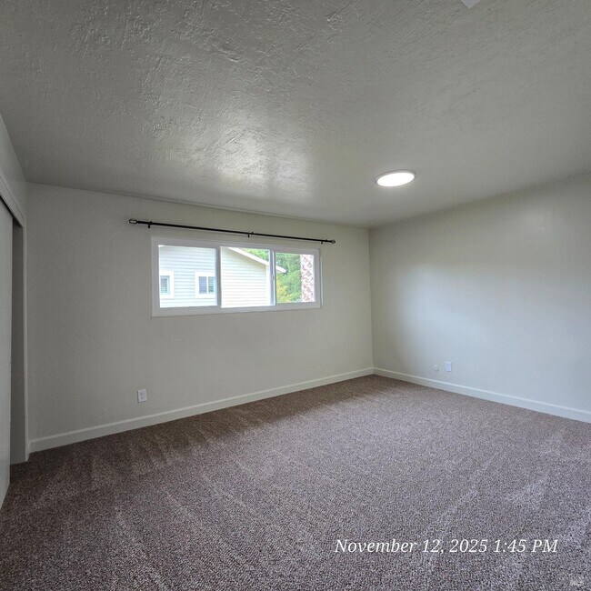 Foto del edificio - 807 Lovers Ln