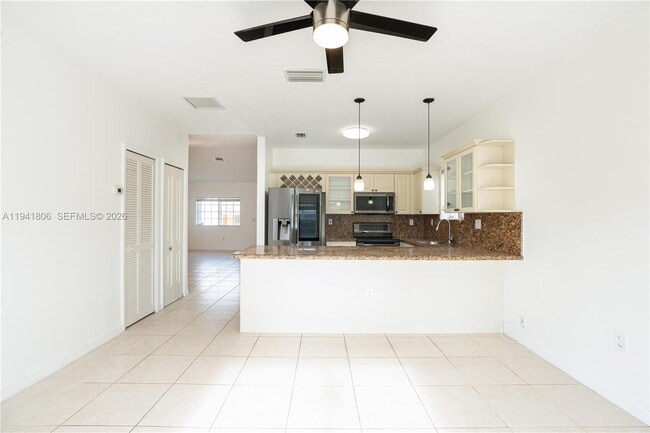 Foto del edificio - 5655 SW 163rd Path