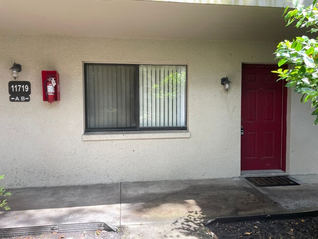 Building Photo - Spacious 2bed/2bath condo near USF $1590/m...