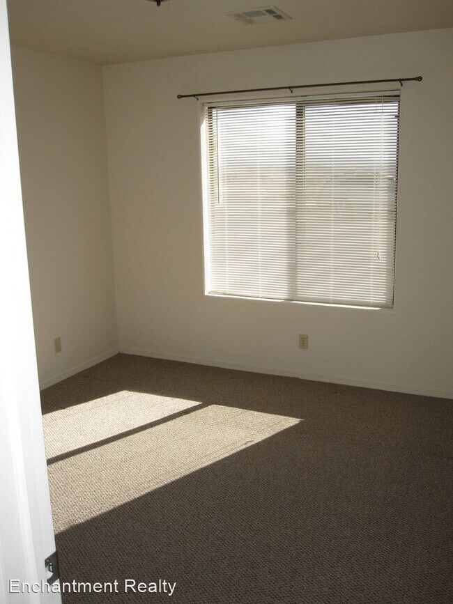 Building Photo - 2 br, 2 bath House - 120 Ridge Road