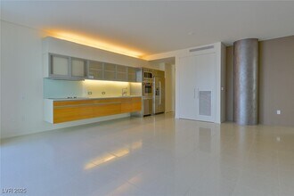 Building Photo - 3726 S Las Vegas Blvd