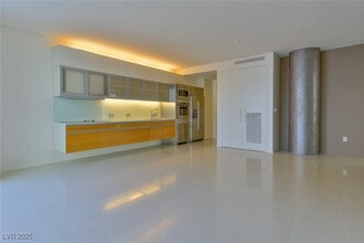 Building Photo - 3726 S Las Vegas Blvd