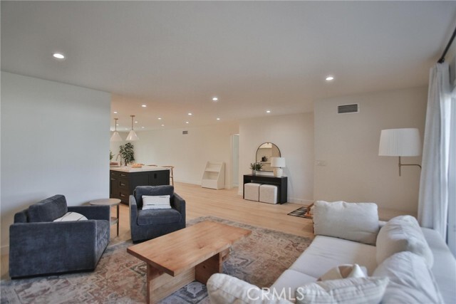 Foto del edificio - 2780 E Lizbeth Ave