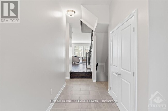 Building Photo - 165 Angelonia Cres