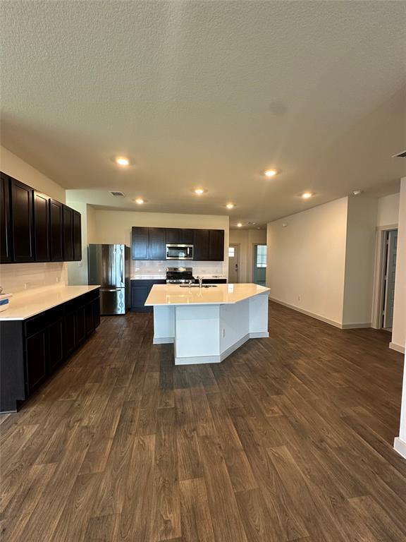 Building Photo - 402 Barton Creek Ln