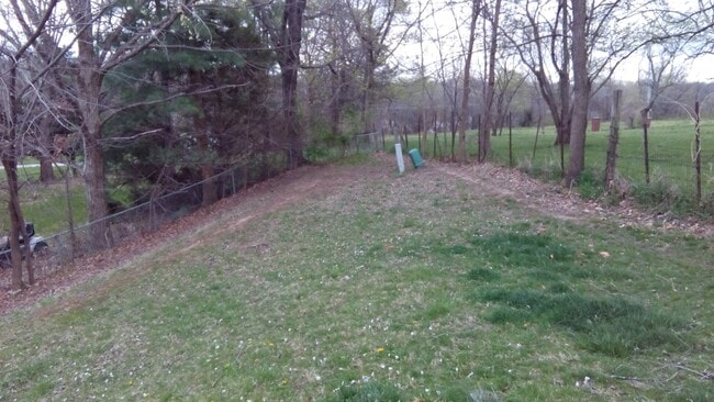 Building Photo - COMING SOON! Beautiful 3 Bedroom House in ...