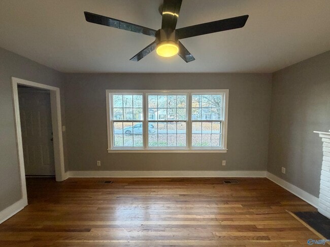 Building Photo - 1903 Enolam Blvd SE