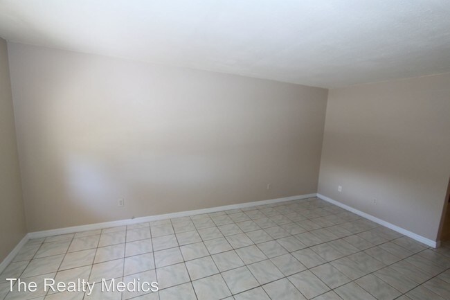 Building Photo - 4687 Alhama St