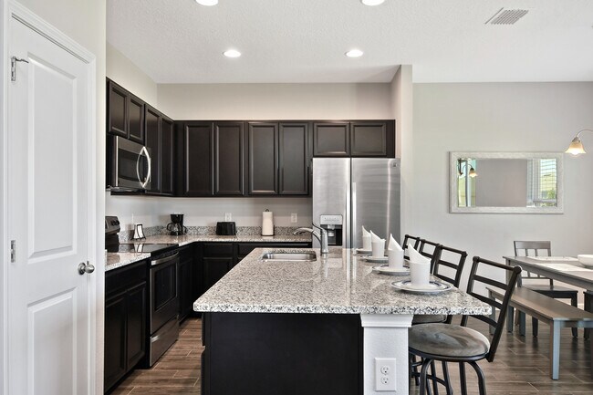 Building Photo - 457 Meadow Pointe Dr