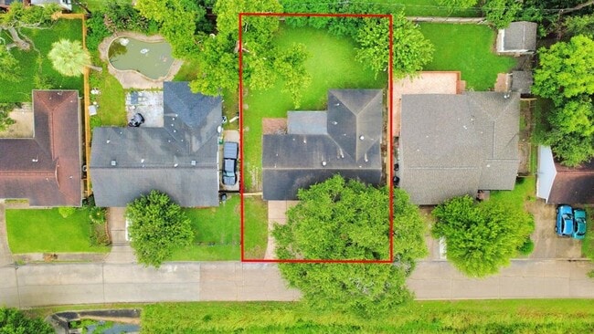 Building Photo - 2008 Elmview Dr
