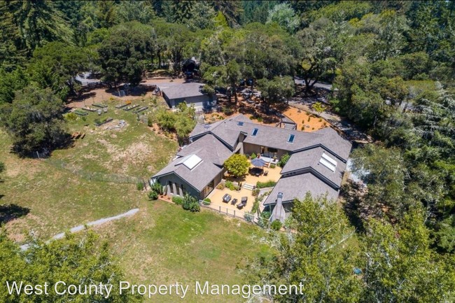 Building Photo - 3 br, 4 bath House - 16105 Coleman Valley Rd.
