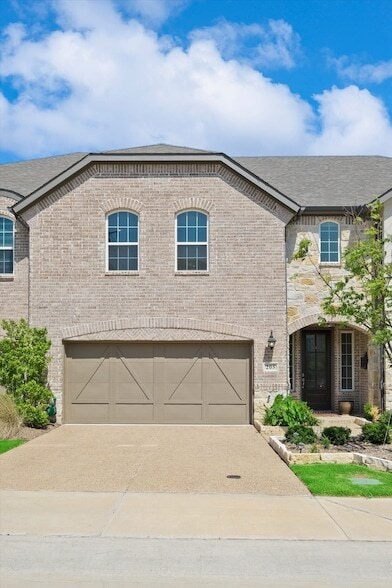 Building Photo - 205 Somerset Dr