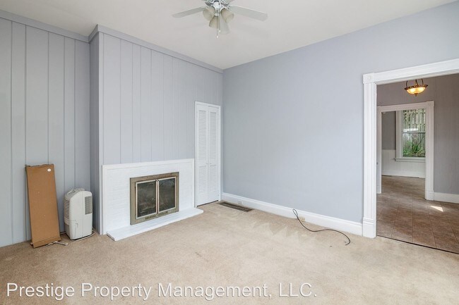 Building Photo - 4 br, 2 bath House - 2552 Vestry