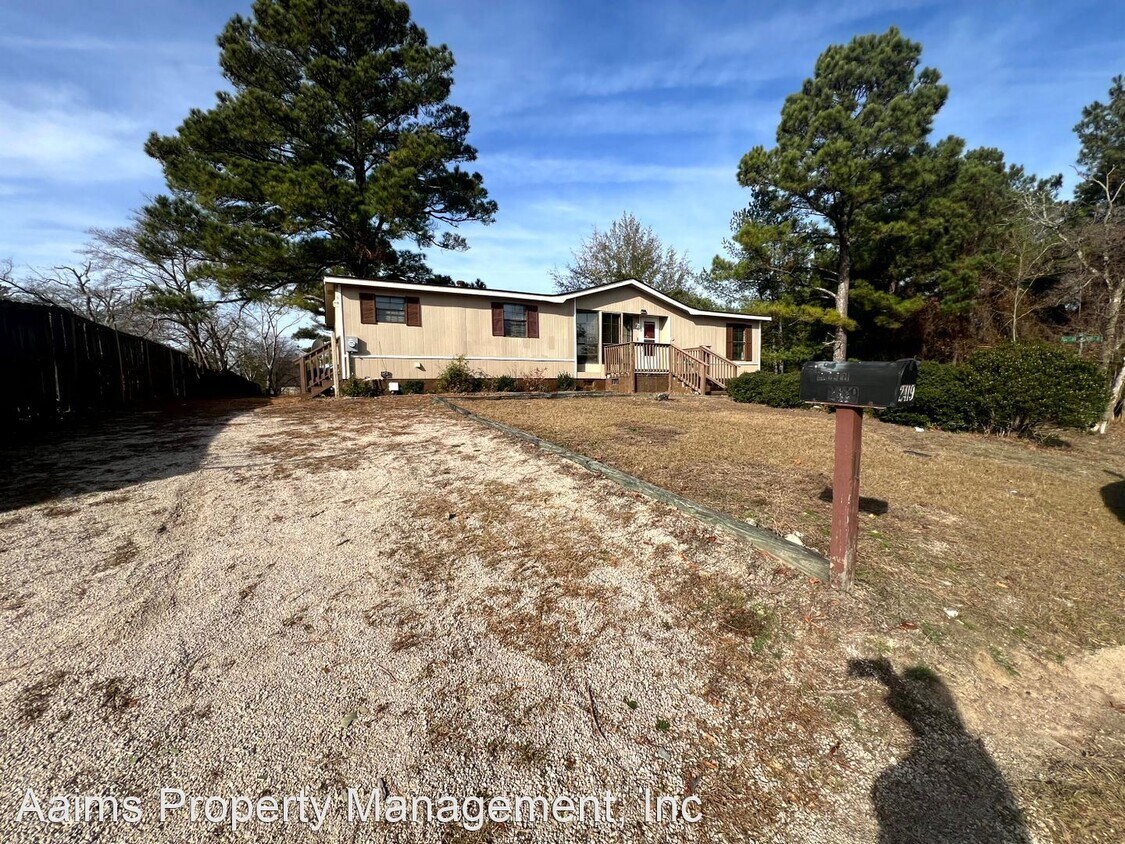 Primary Photo - 3 br, 2 bath House - 2419 Elcar