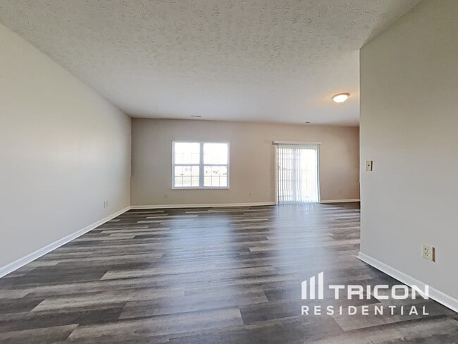 Building Photo - 2690 Kilmurray Dr