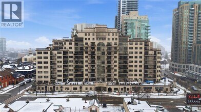 Building Photo - 399 Elizabeth St