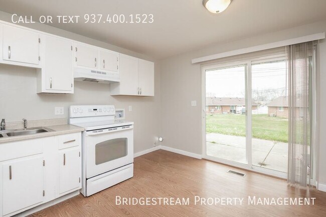 Building Photo - Ranch level 2 bedroom, 1 bath unit in Hube...