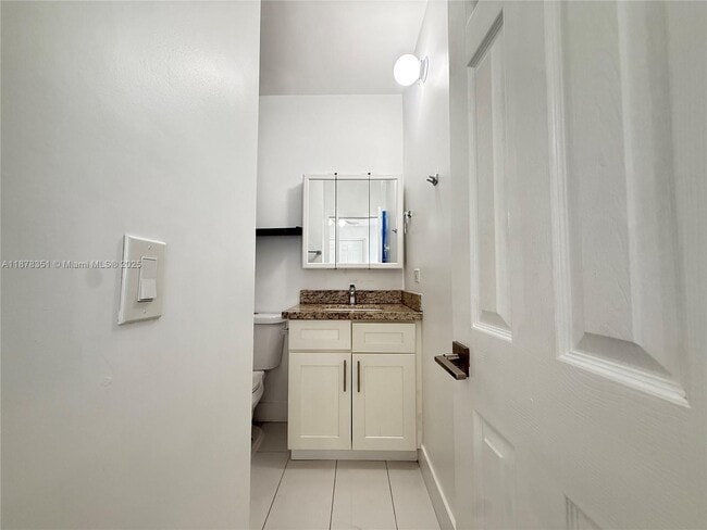 Foto del edificio - 190 SW 72nd Terrace