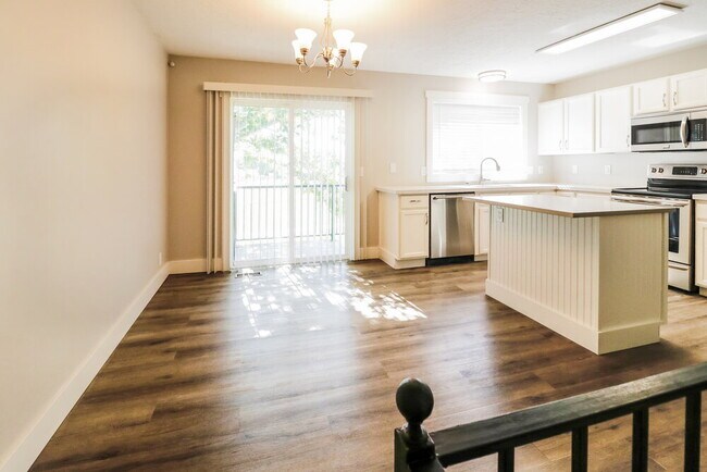 Foto del edificio - 2235 N 490 W St