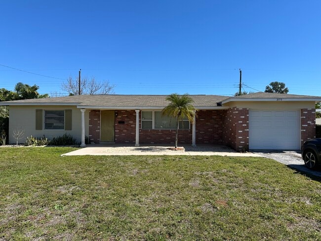 Photo - 3595 61st St N House