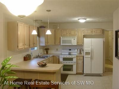 Foto del edificio - 4 br, 2 bath House - 2595 N. Honeysuckle