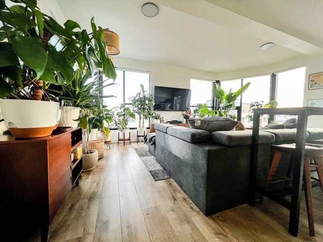 Building Photo - 1 Sewall St