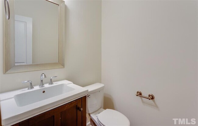 Building Photo - 411 Lofty Ridge Place, Morrisville - Bev R...