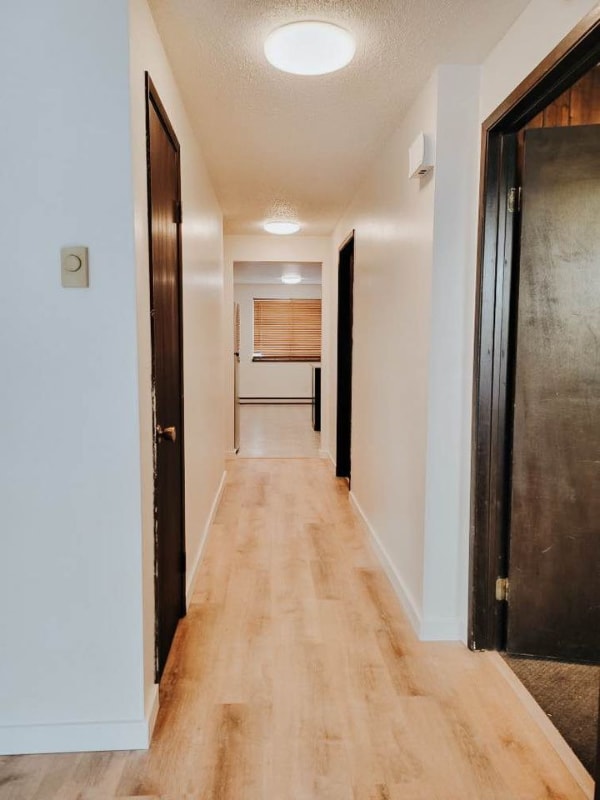 Building Photo - 116 1st Ave W